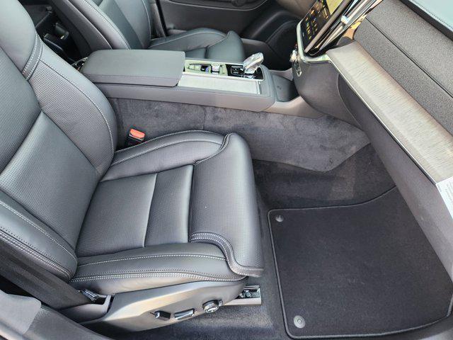 new 2026 Volvo XC90 car, priced at $77,070