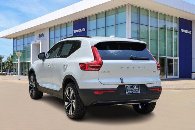 new 2025 Volvo XC40 car, priced at $51,765