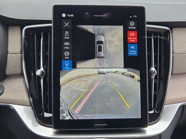 new 2026 Volvo XC90 car, priced at $71,825