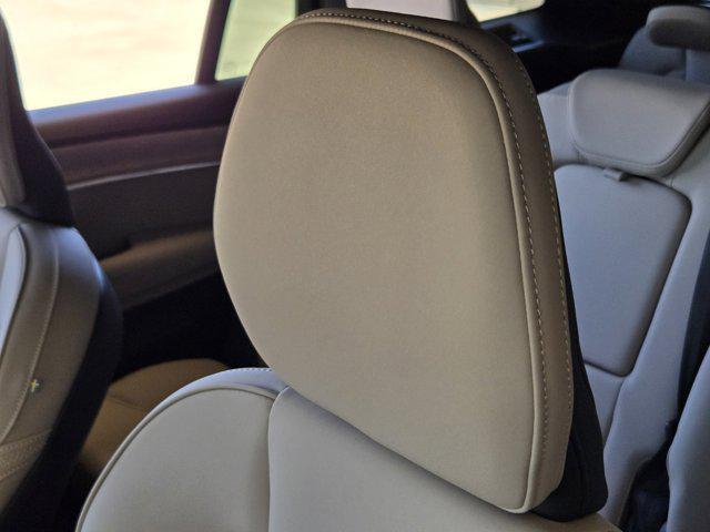 new 2025 Volvo XC90 car, priced at $69,155