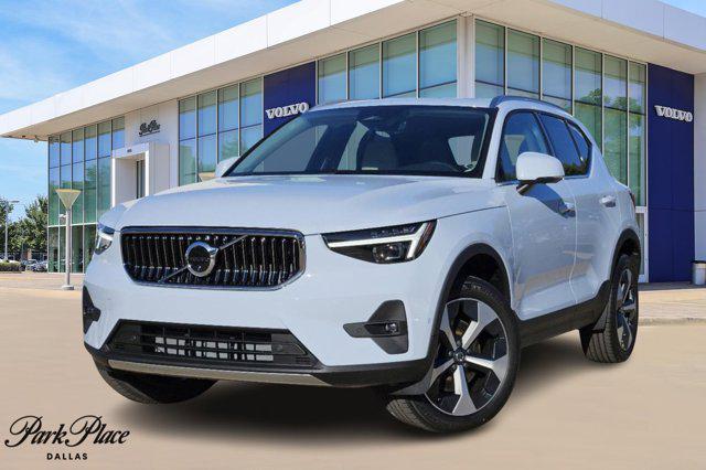 new 2025 Volvo XC40 car, priced at $48,315