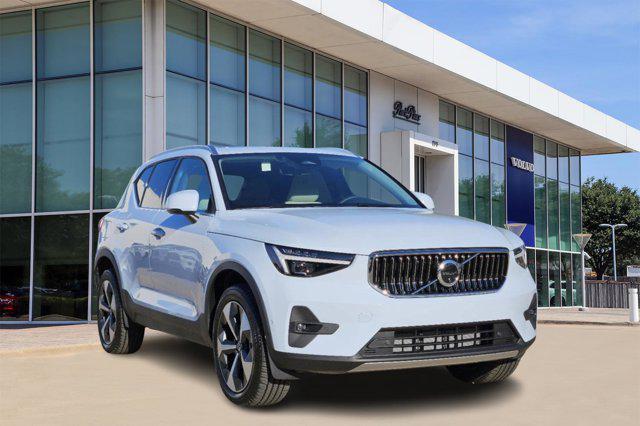 new 2025 Volvo XC40 car, priced at $48,315