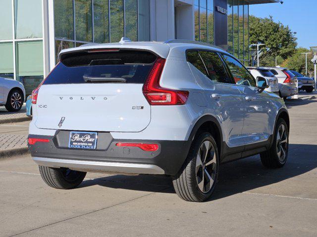 new 2025 Volvo XC40 car, priced at $48,315