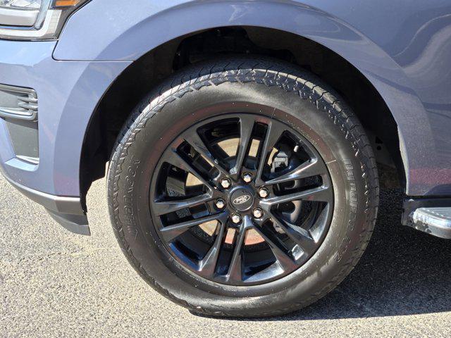 used 2022 Ford Expedition car, priced at $35,991