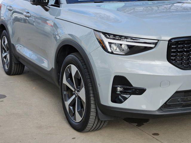 used 2024 Volvo XC40 car, priced at $35,511