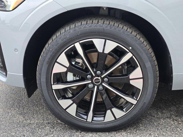 new 2026 Volvo XC60 car, priced at $57,985