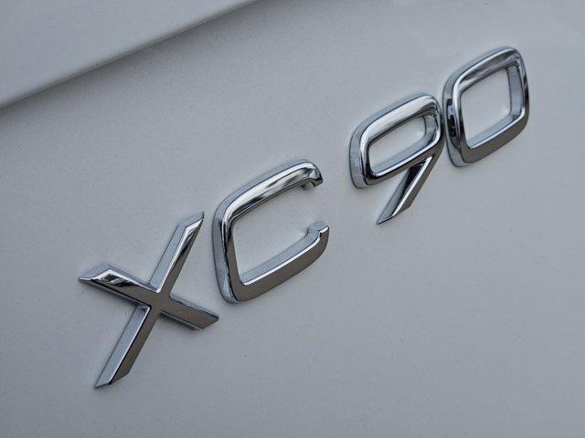 new 2025 Volvo XC90 car, priced at $60,995