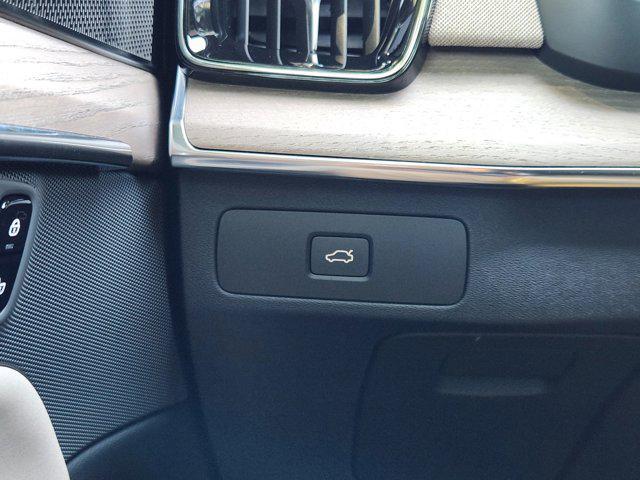 new 2026 Volvo XC90 car, priced at $71,825