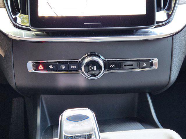 new 2026 Volvo XC90 car, priced at $71,825