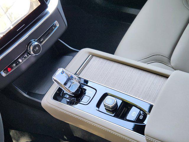 new 2026 Volvo XC90 car, priced at $71,825