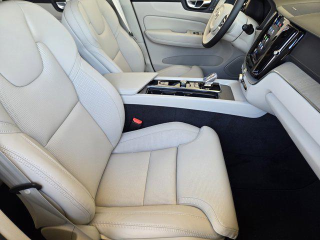 new 2025 Volvo XC60 car, priced at $60,660