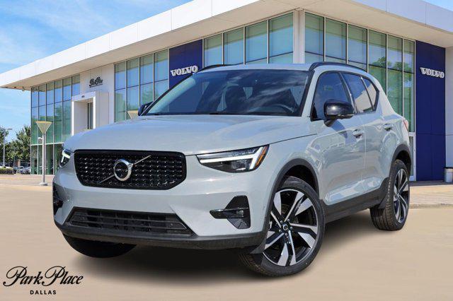 new 2025 Volvo XC40 car, priced at $49,170