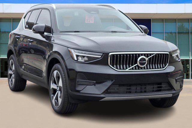 new 2025 Volvo XC40 car, priced at $44,845