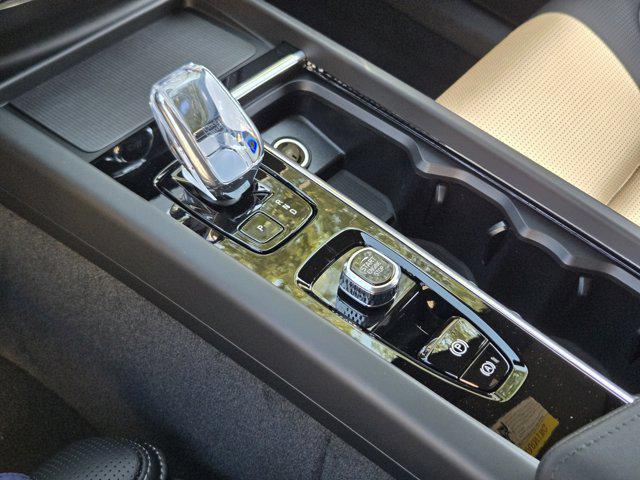 new 2026 Volvo XC60 Plug-In Hybrid car, priced at $76,530