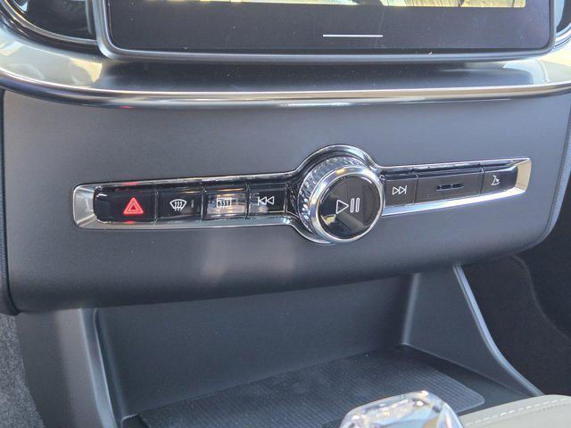 new 2026 Volvo XC90 car, priced at $79,545