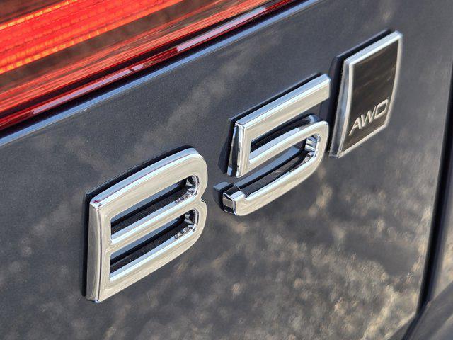 new 2026 Volvo XC60 car, priced at $57,985