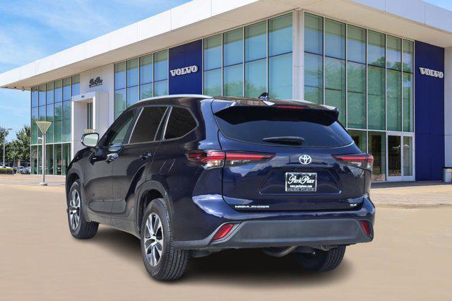 used 2024 Toyota Highlander car, priced at $34,390