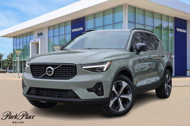 new 2025 Volvo XC40 car, priced at $47,145