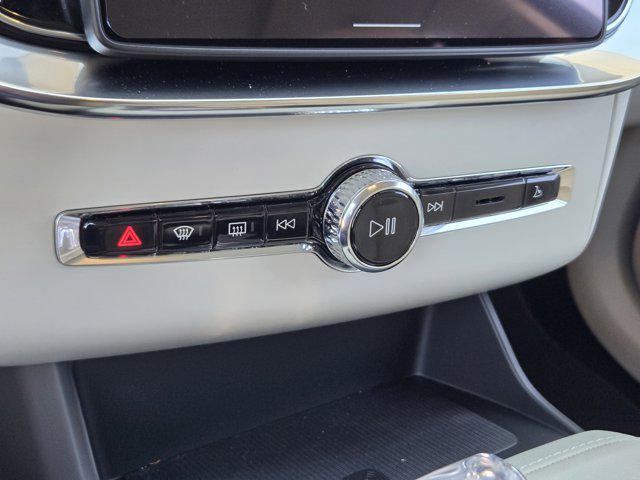 new 2026 Volvo XC90 car, priced at $75,155