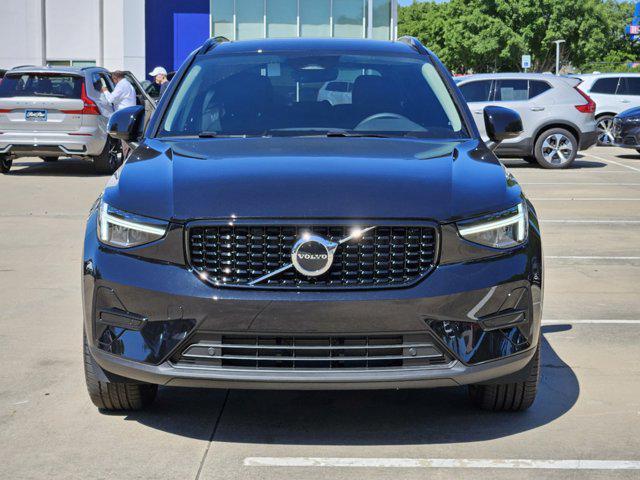 new 2024 Volvo XC40 car, priced at $46,075