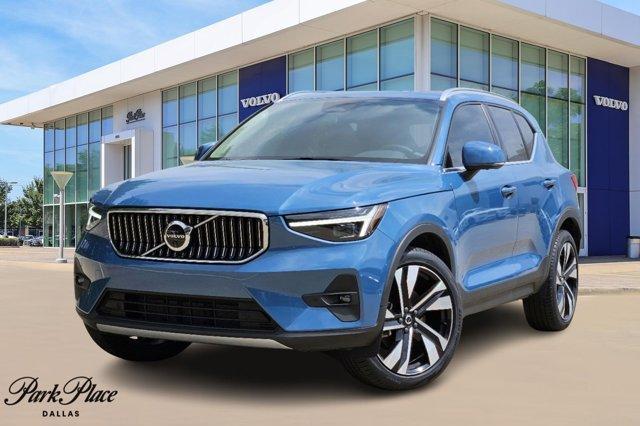 new 2024 Volvo XC40 car, priced at $42,997