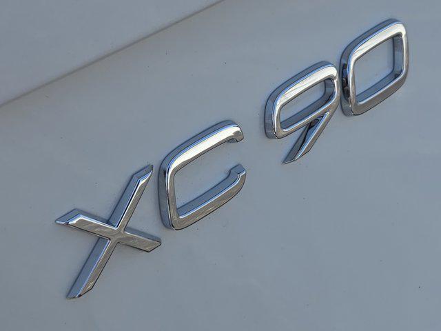 new 2026 Volvo XC90 car, priced at $73,320