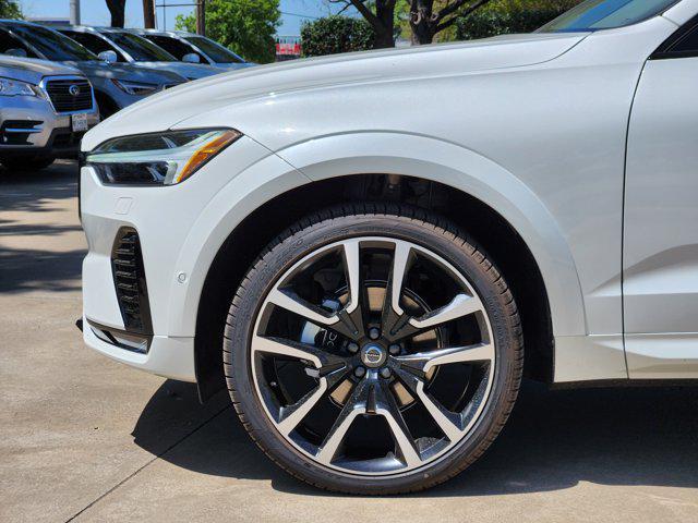 new 2025 Volvo XC60 car, priced at $61,335