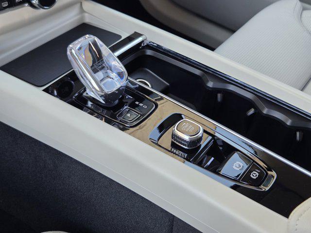 new 2026 Volvo XC60 car, priced at $63,935