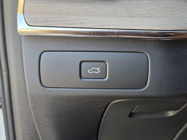new 2026 Volvo XC90 car, priced at $83,950
