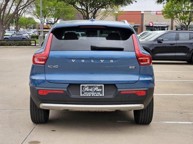 new 2024 Volvo XC40 car, priced at $45,997