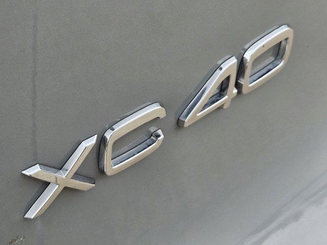 used 2024 Volvo XC40 car