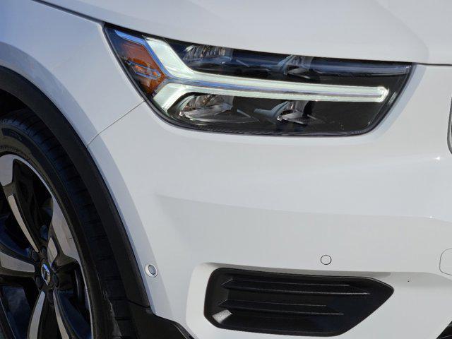 used 2019 Volvo XC40 car, priced at $23,442