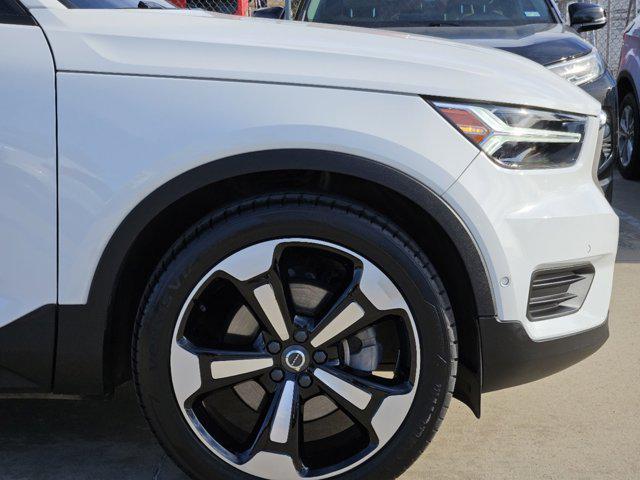 used 2019 Volvo XC40 car, priced at $23,442