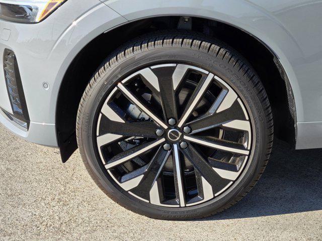 new 2026 Volvo XC60 car, priced at $67,105