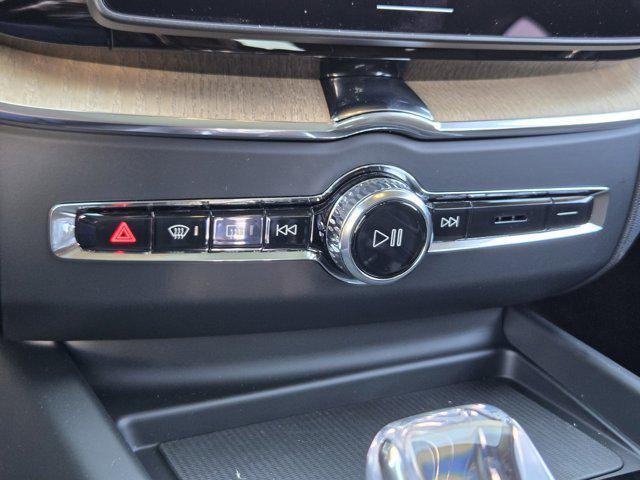 new 2026 Volvo XC60 car, priced at $67,105