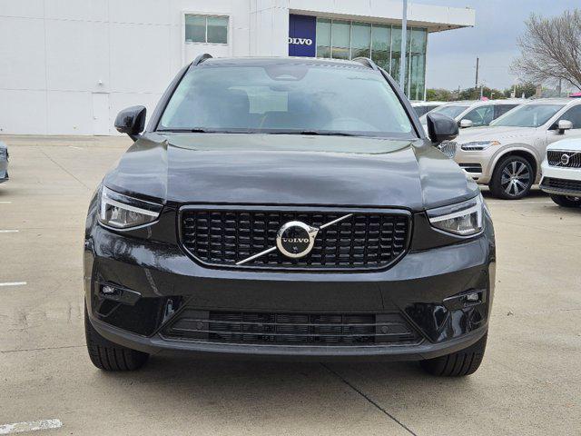 new 2024 Volvo XC40 car, priced at $45,991