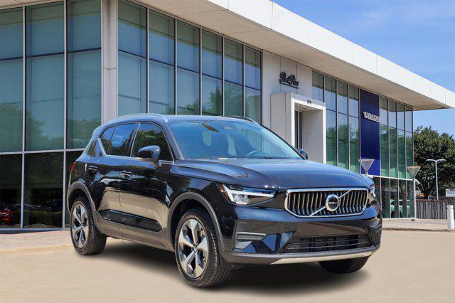 new 2025 Volvo XC40 car, priced at $46,015