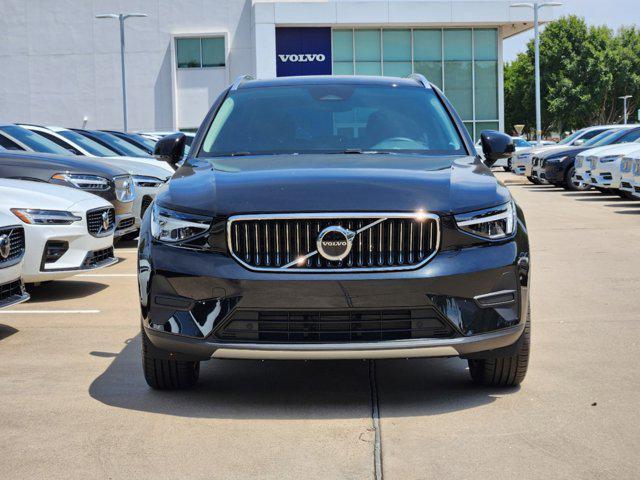 new 2025 Volvo XC40 car, priced at $46,015