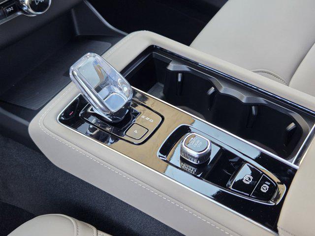 new 2026 Volvo XC90 car, priced at $71,825