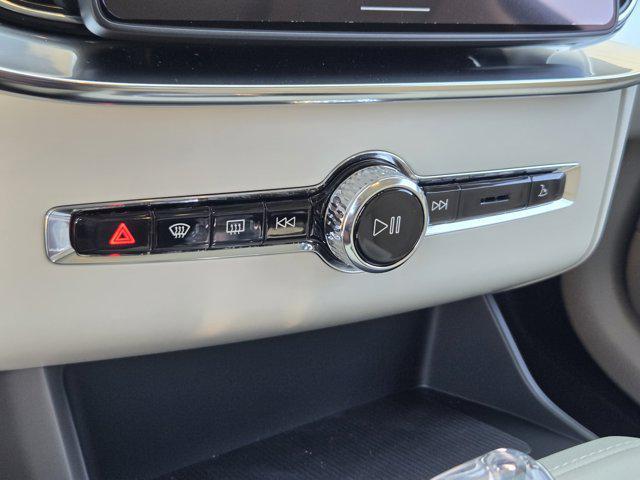 new 2026 Volvo XC90 car, priced at $75,155