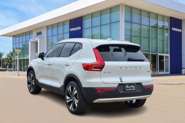 new 2024 Volvo XC40 car, priced at $50,000