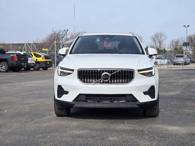 new 2025 Volvo XC40 car, priced at $45,465