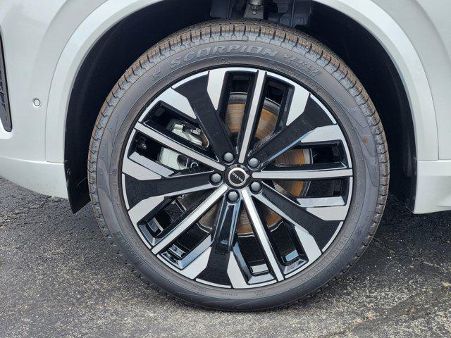 new 2026 Volvo XC90 car, priced at $71,825