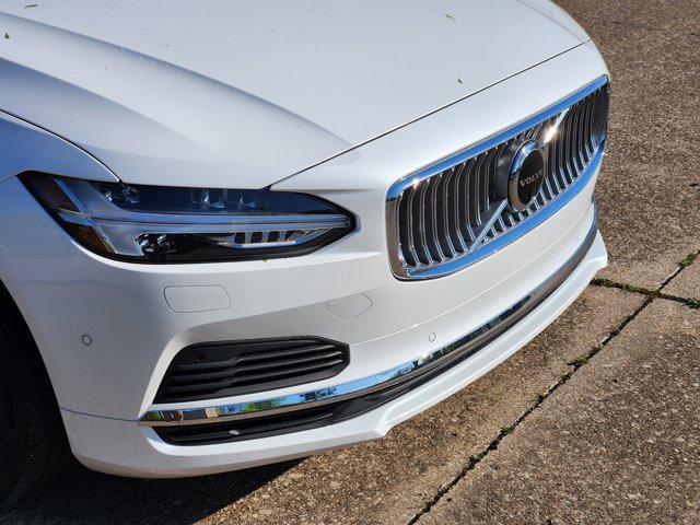 used 2024 Volvo S90 Recharge Plug-In Hybrid car, priced at $61,991