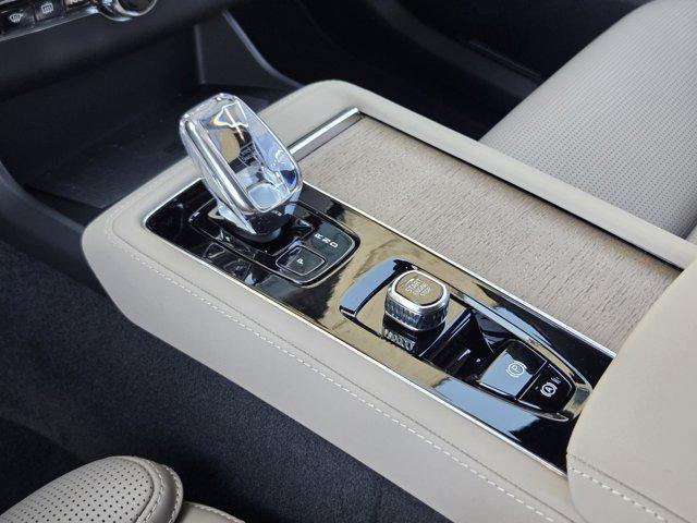 new 2026 Volvo XC90 car, priced at $77,375