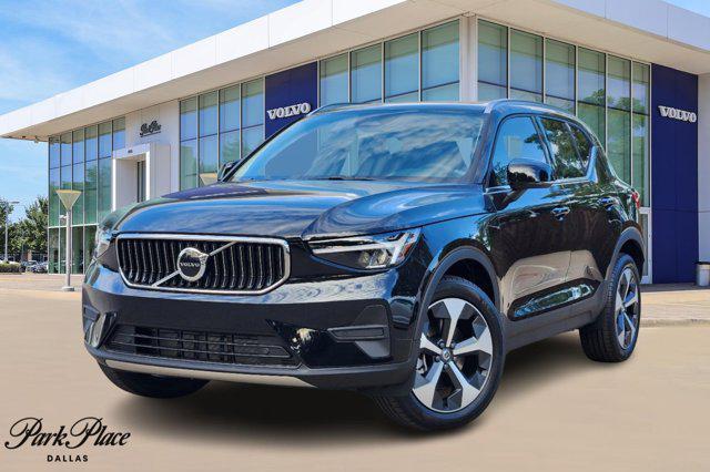 new 2025 Volvo XC40 car, priced at $46,015