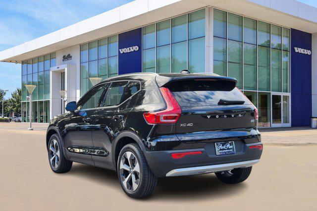 new 2025 Volvo XC40 car, priced at $46,015