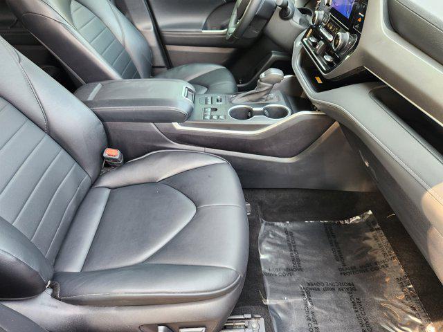 used 2023 Toyota Highlander car, priced at $36,490