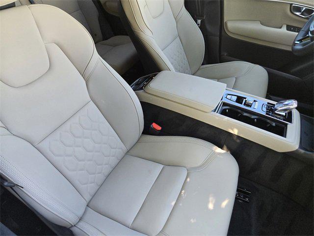 used 2025 Volvo XC90 Plug-In Hybrid car