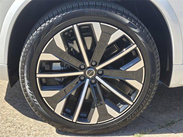 used 2025 Volvo XC90 Plug-In Hybrid car